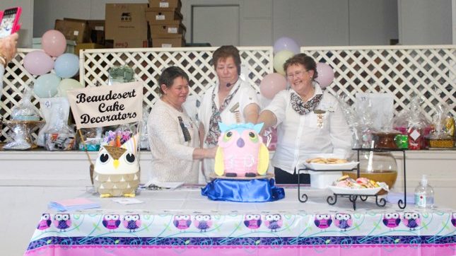 Queensland Cake Decorators Association President Dawn Hebblewhite, Beaudesert branch President Betty Knight and Treasurer Jane Thomas. Image supplied.
