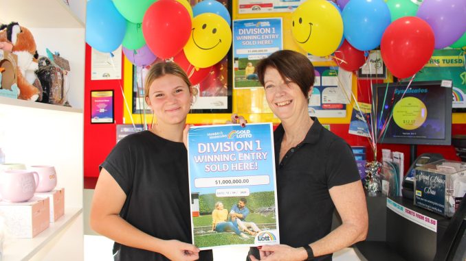 Laura Ford and Cathy Batchelor of Beaudesert News. Photo by Keer Moriarty.
