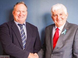 Cr Stephen Moriarty with Deputy Mayor Duncan McInnes. Image supplied.
